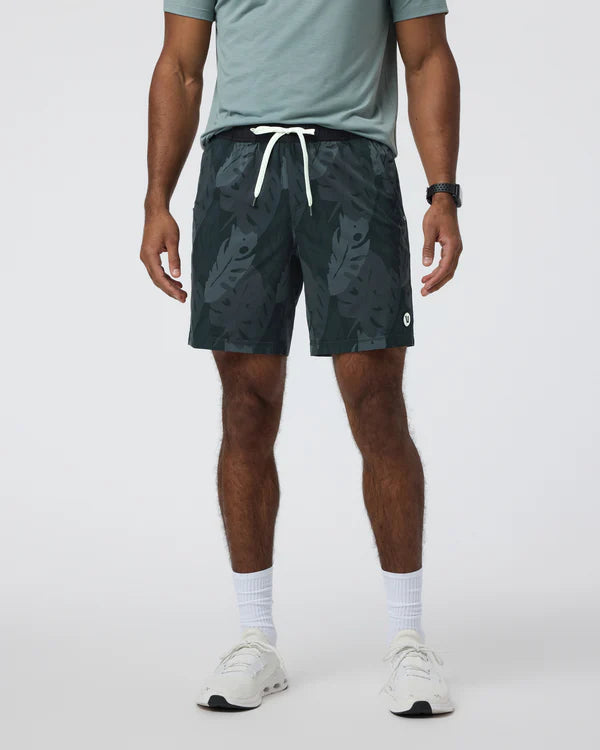 Kore SHort 7" - Black Leaves