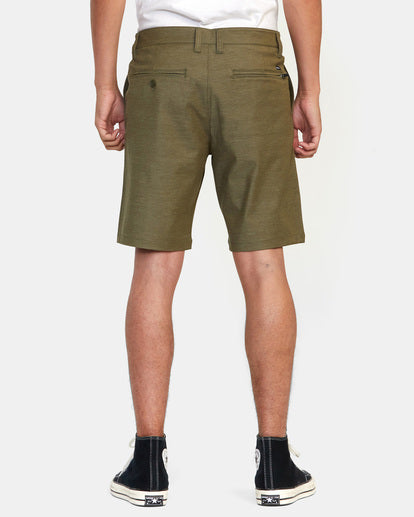 Back In Hybrid Walkshorts 19" - Olive