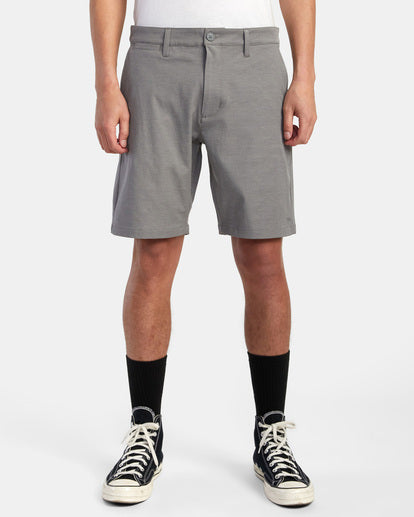 Back In Hybrid 19" Walkshorts - Athletic Heather